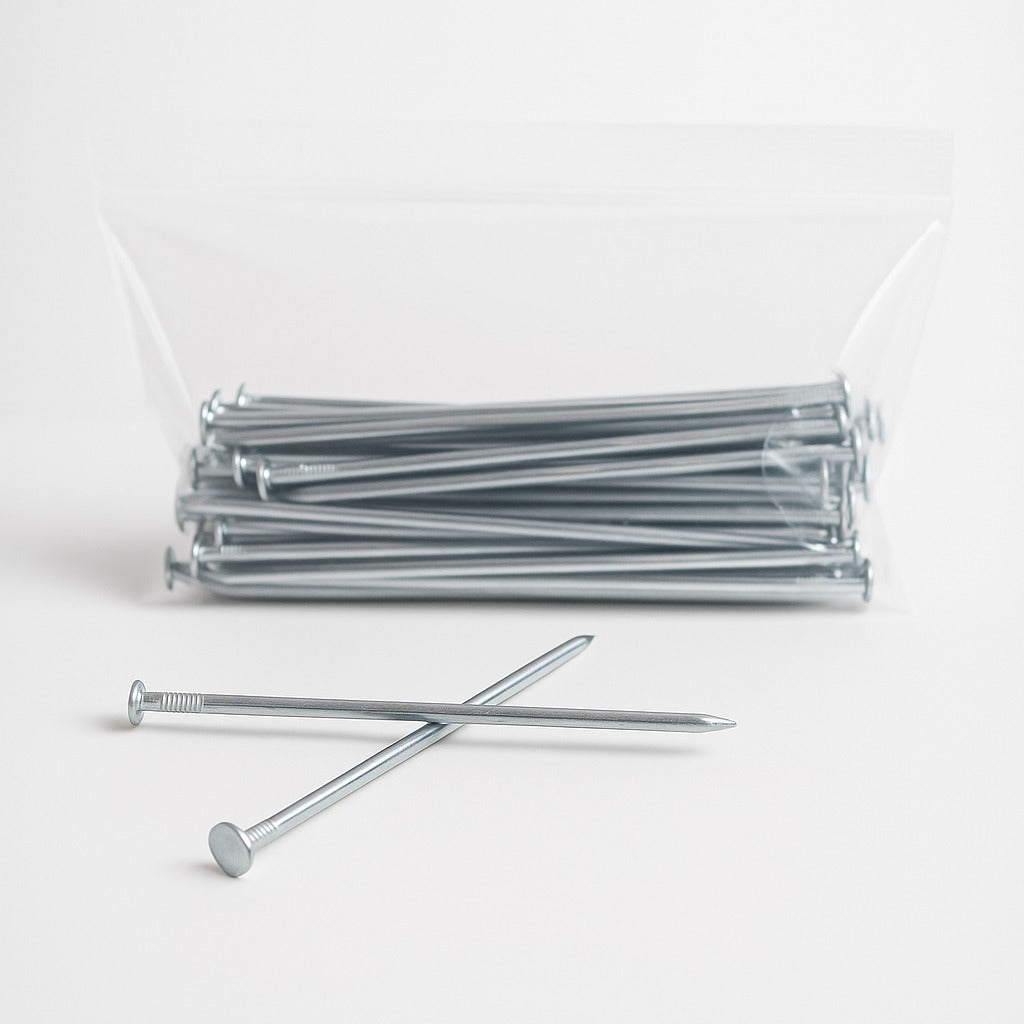 Clavos para césped de 6” galvanizados – Estacas de paisajismo de alta resistencia para césped sintético, césped en rollo y tela para suelo | (Paquete de 70 / 140 / 420 / 1400)